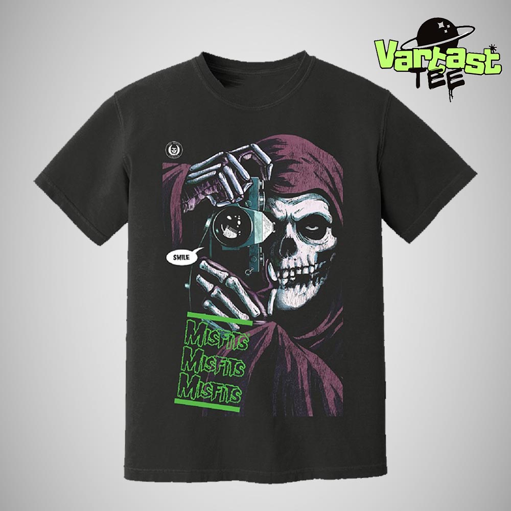 The Misfits x Yesterdays Official Misfits San Diego Comic-Con The Legendary Cover The Killing Joke Artwork Unisex T-Shirt The Misfits x Yesterdays Official Misfits San Diego Comic-Con The Legendary Cover The Killing Joke Artwork Unisex T-Shirt